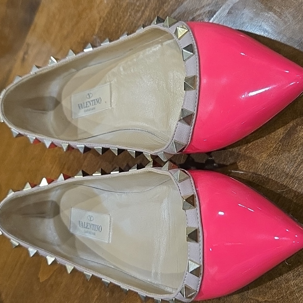 Valentino flats